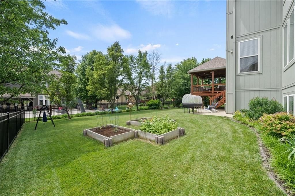 20811 W 100th Street — photo 39