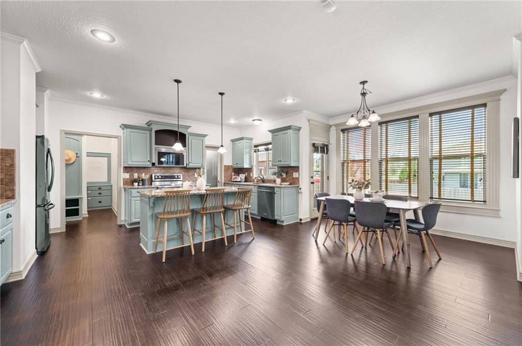 1412 SW Whistle Drive — photo 5
