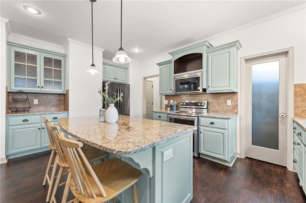 1412 SW Whistle Drive — photo 7
