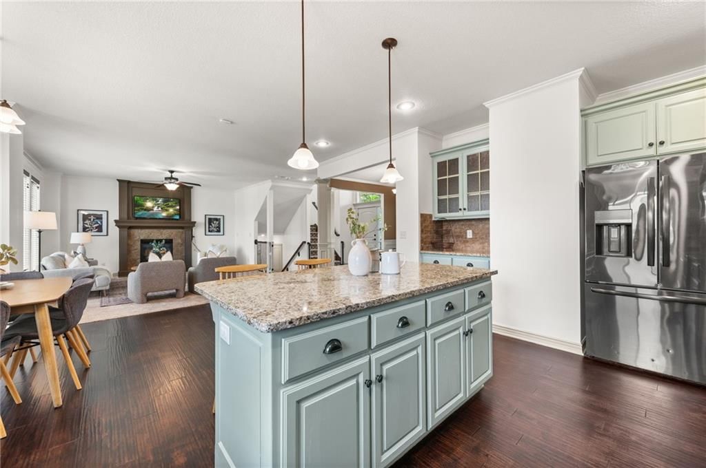 1412 SW Whistle Drive — photo 9
