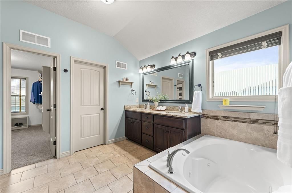 1412 SW Whistle Drive — photo 16