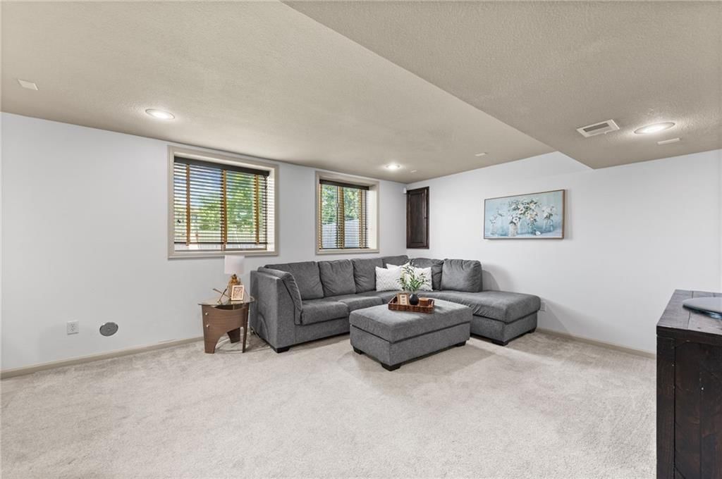 1412 SW Whistle Drive — photo 36