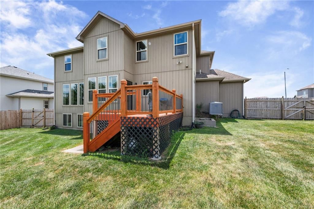1412 SW Whistle Drive — photo 45