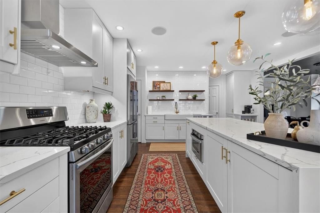 441 W 58th Terrace — photo 18
