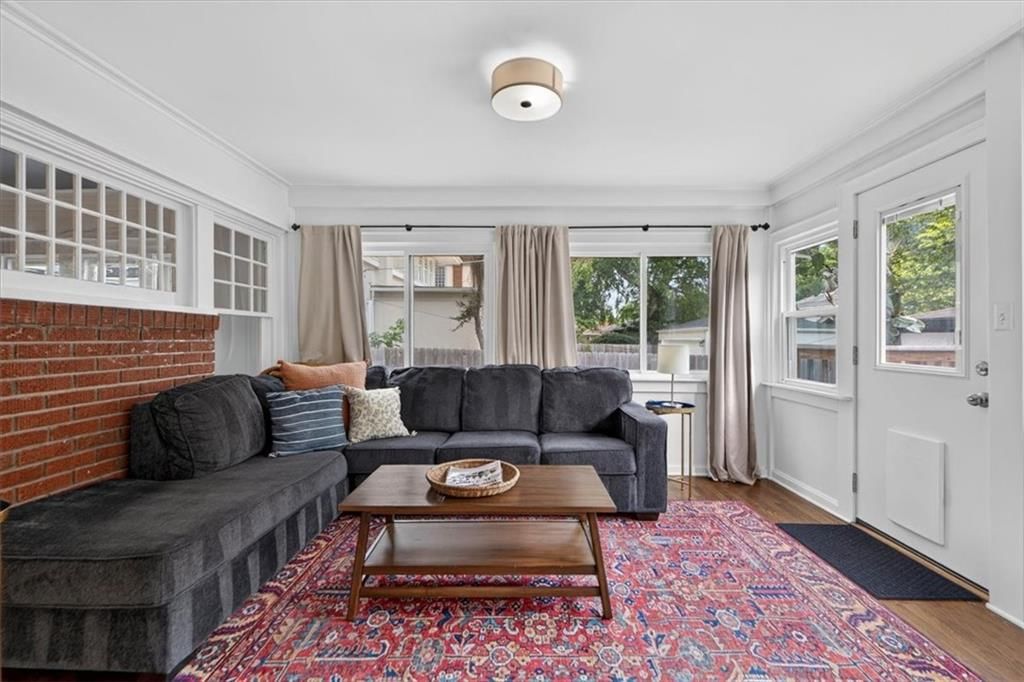 441 W 58th Terrace — photo 23
