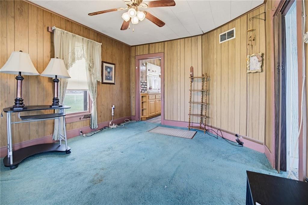 707 Highland Drive — photo 2
