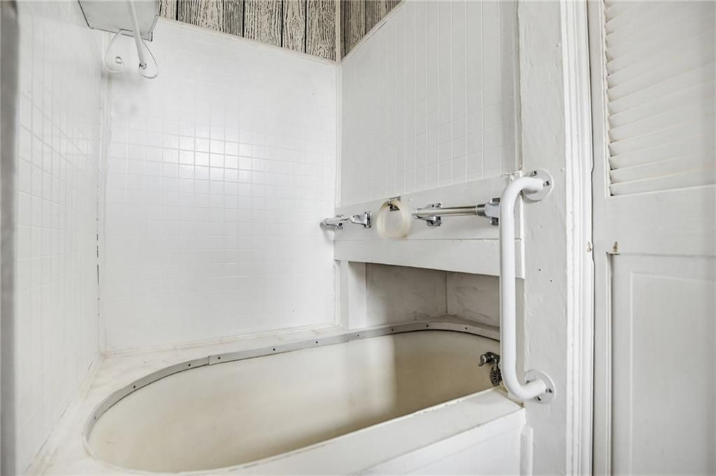 707 Highland Drive — photo 9