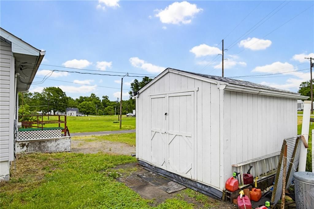 707 Highland Drive — photo 15
