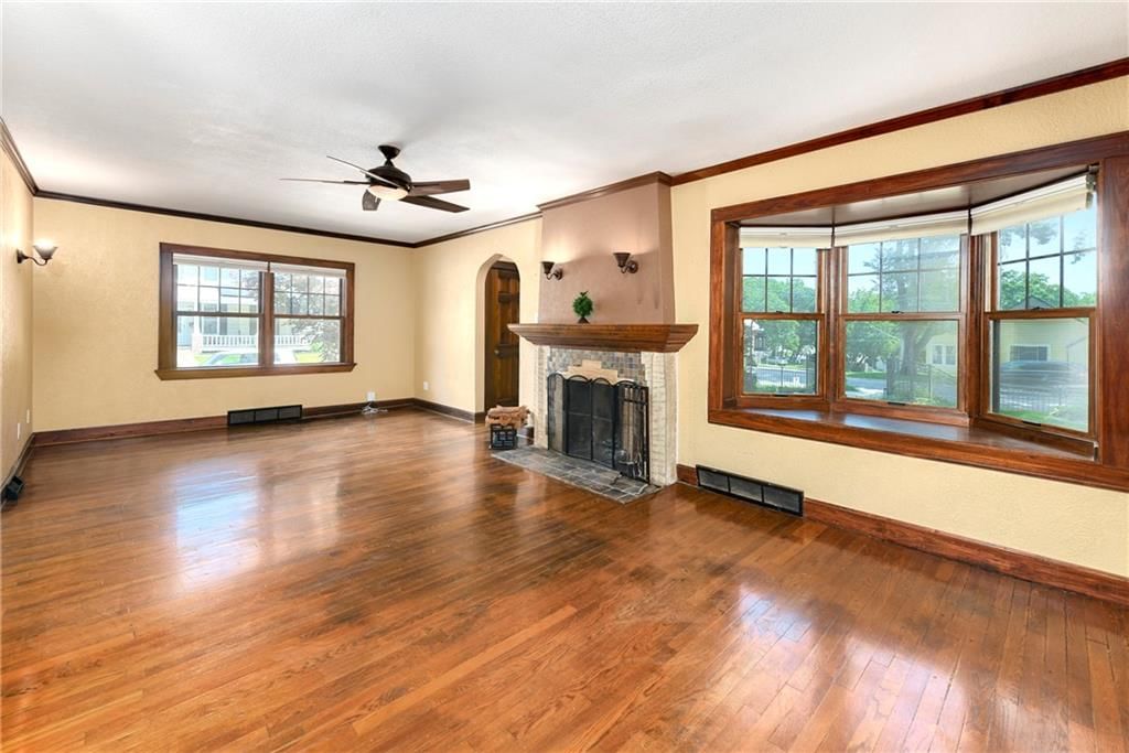 1500 S Broadway Street — photo 11