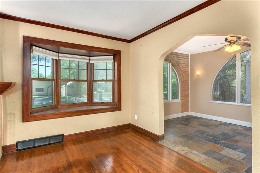 1500 S Broadway Street — photo 13