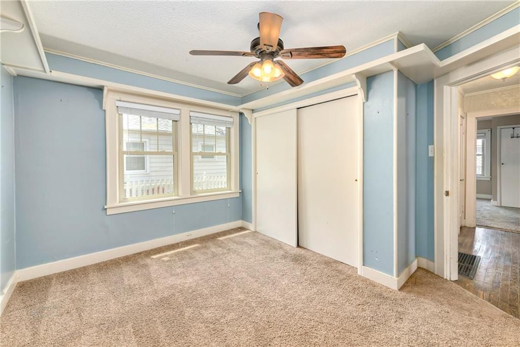 1500 S Broadway Street — photo 27