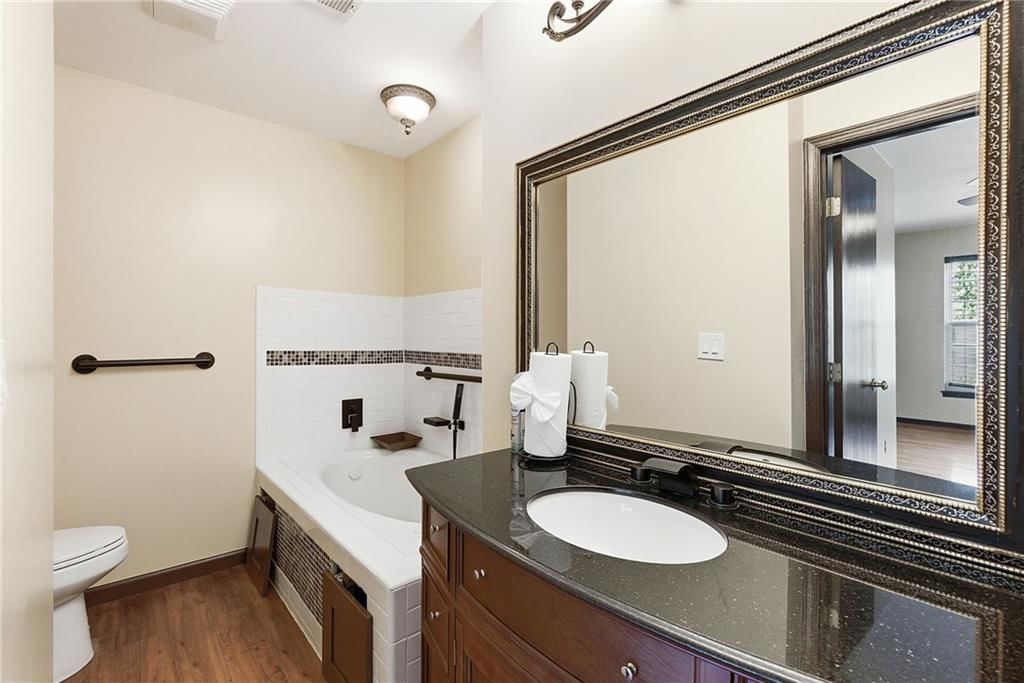 4401 Paseo Boulevard — photo 26