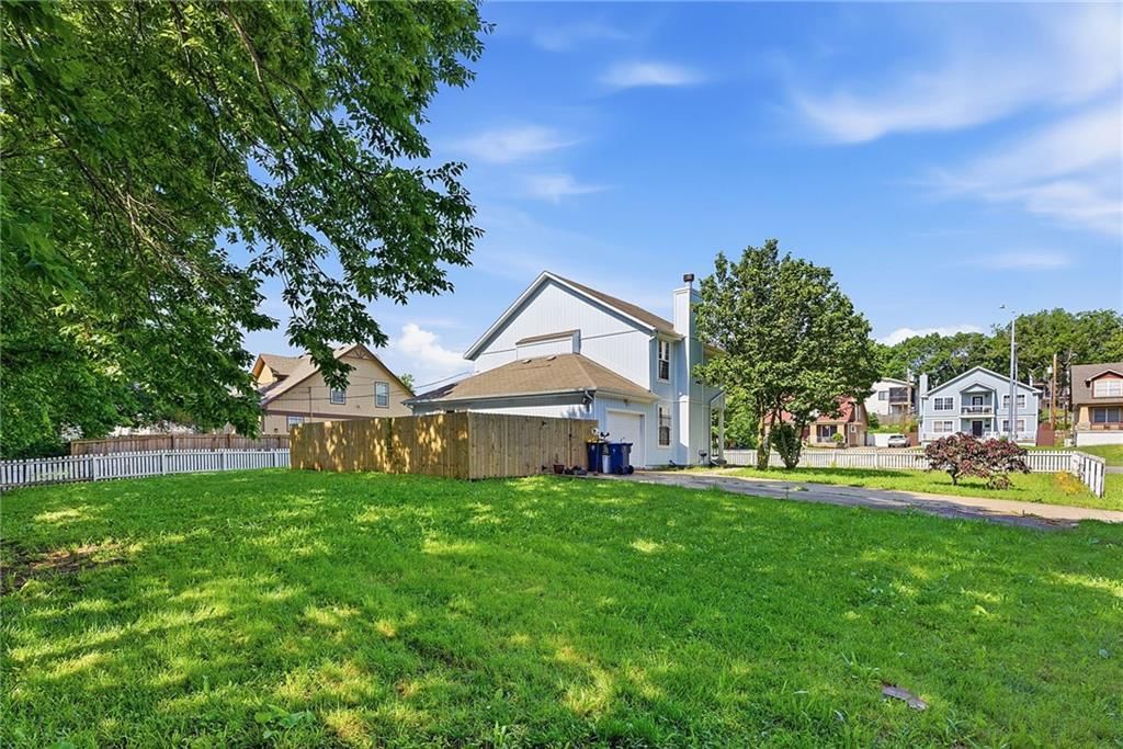 4401 Paseo Boulevard — photo 31