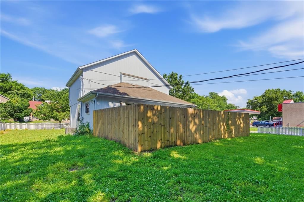 4401 Paseo Boulevard — photo 32