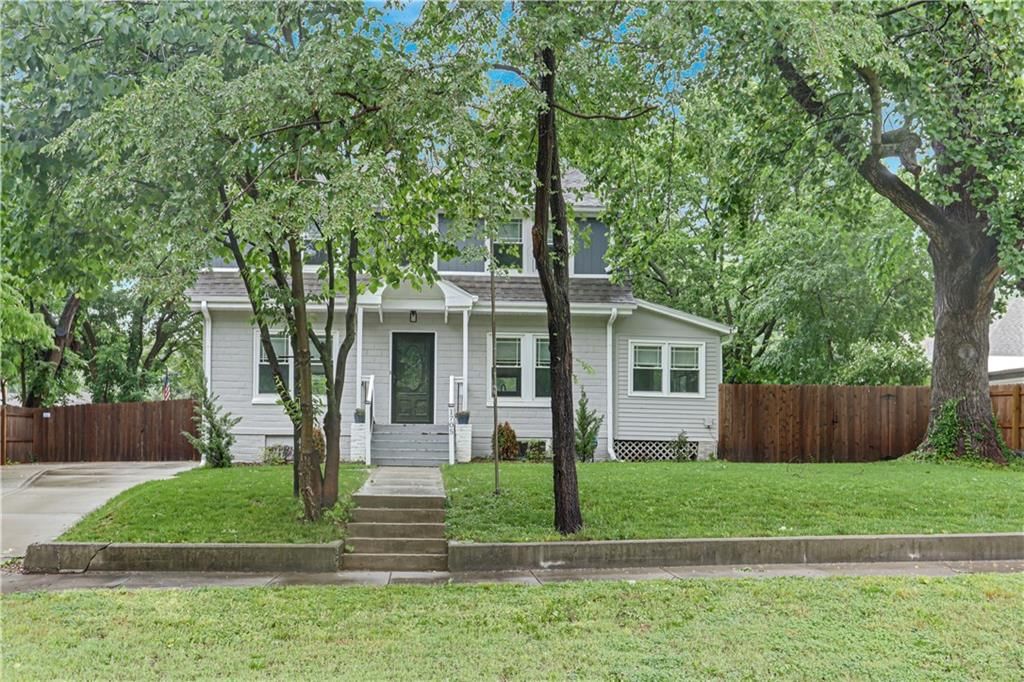 1705 SW Walnut Street — photo 2