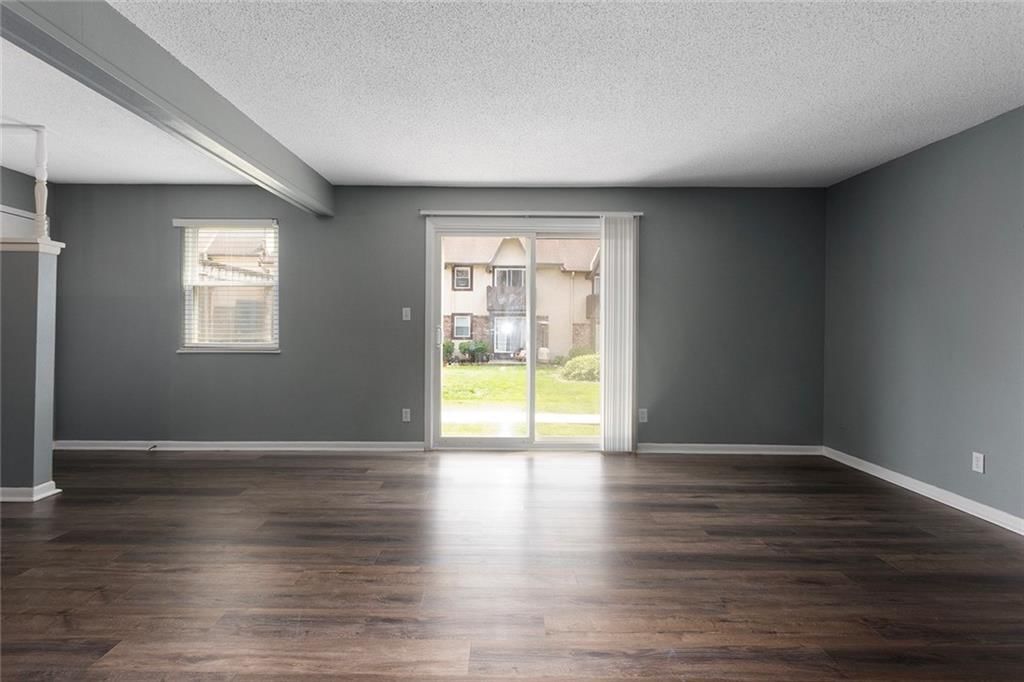 6208 Robinson Street — photo 8