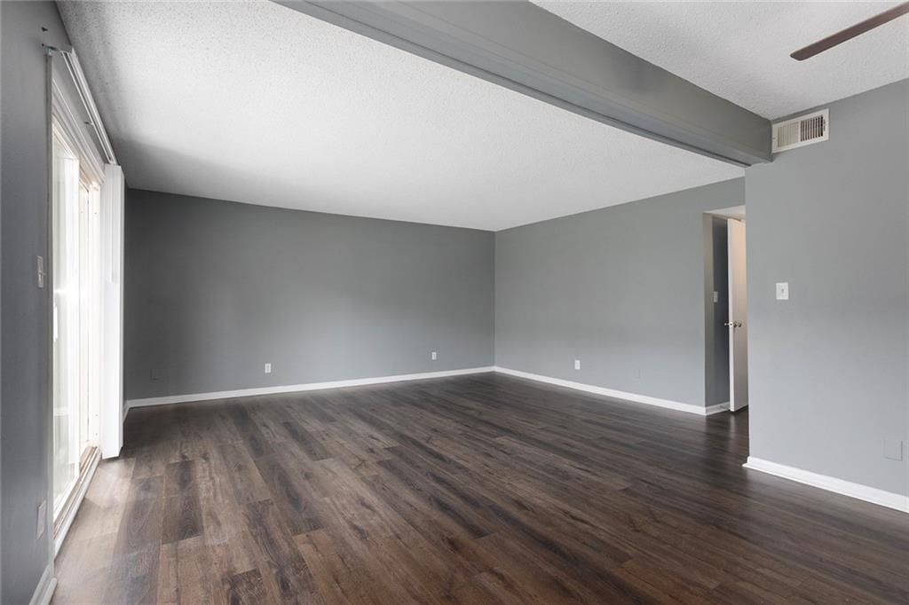 6208 Robinson Street — photo 9