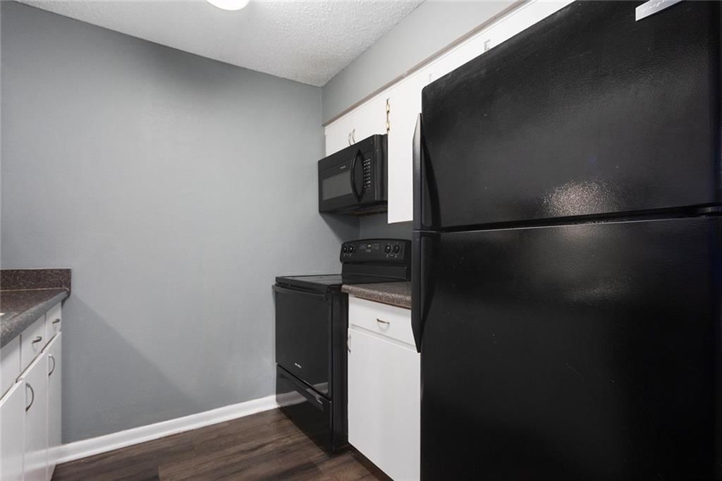 6208 Robinson Street — photo 12
