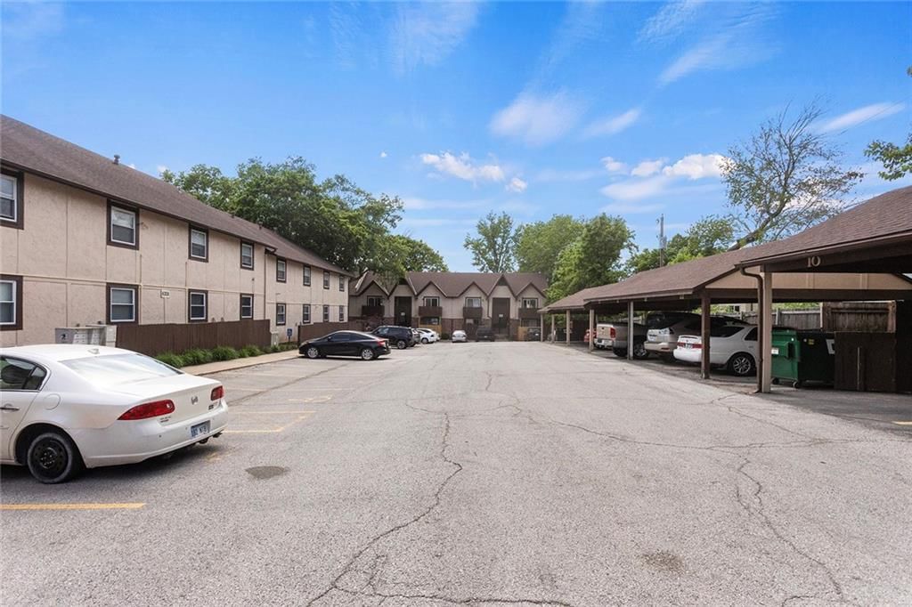 6208 Robinson Street — photo 25