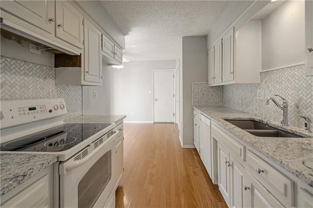 10103 Edelweiss Circle — photo 16