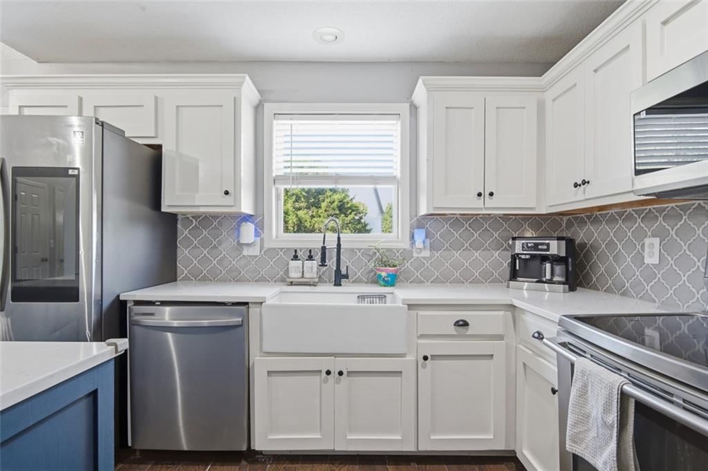 269 W Cheyenne Street — photo 10