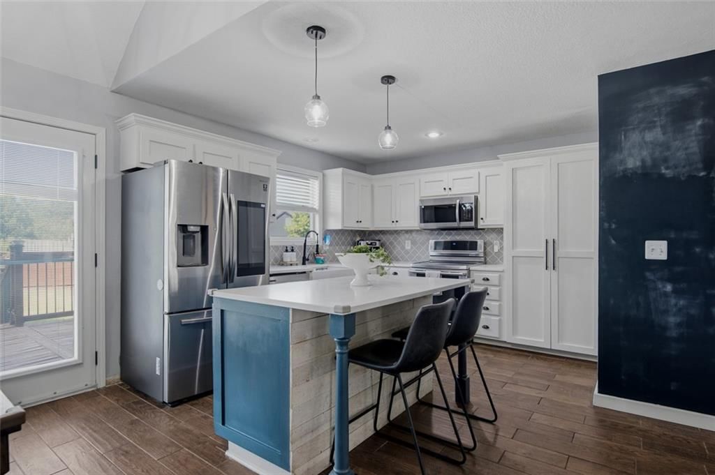 269 W Cheyenne Street — photo 12