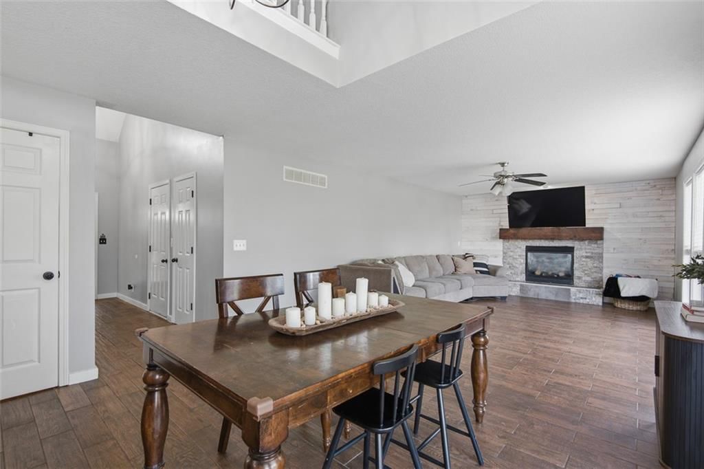 269 W Cheyenne Street — photo 14
