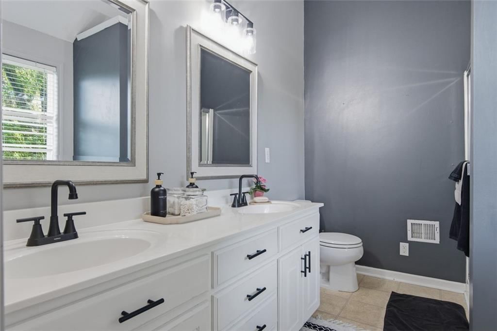 269 W Cheyenne Street — photo 19