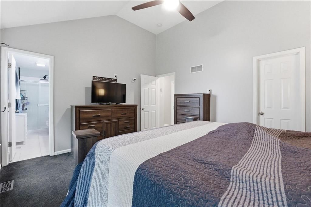210 E Whispering Hills Boulevard — photo 9