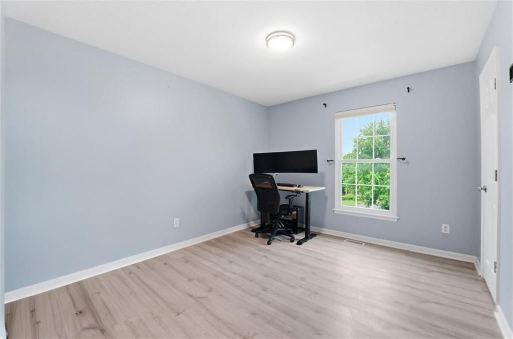 210 E Whispering Hills Boulevard — photo 12