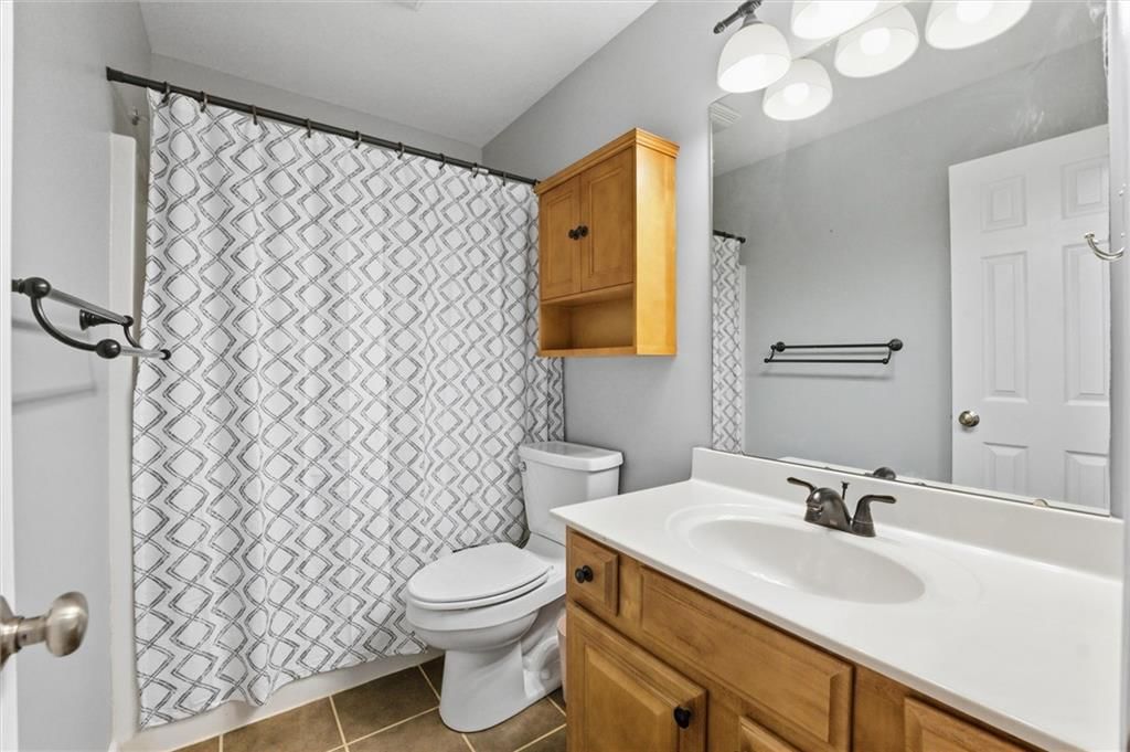 210 E Whispering Hills Boulevard — photo 14