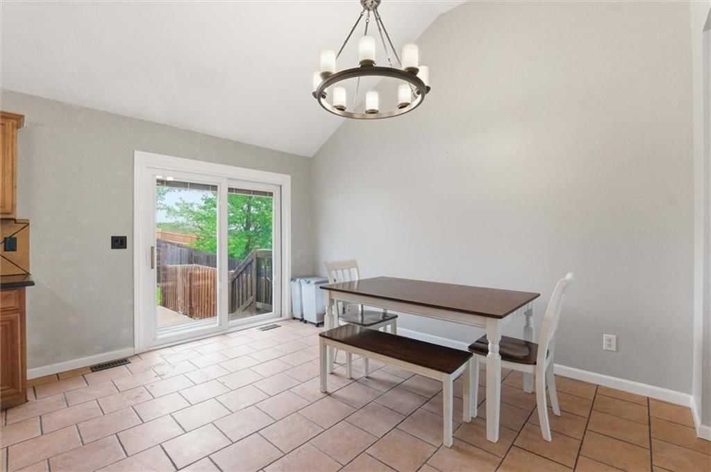 210 E Whispering Hills Boulevard — photo 16