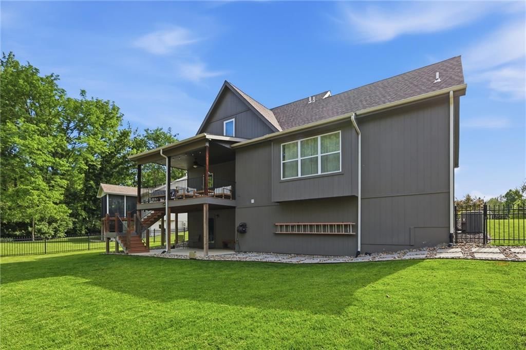295 Fawn Lane — photo 40
