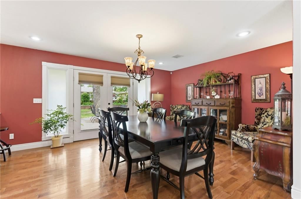 1507 S Main Street S — photo 11