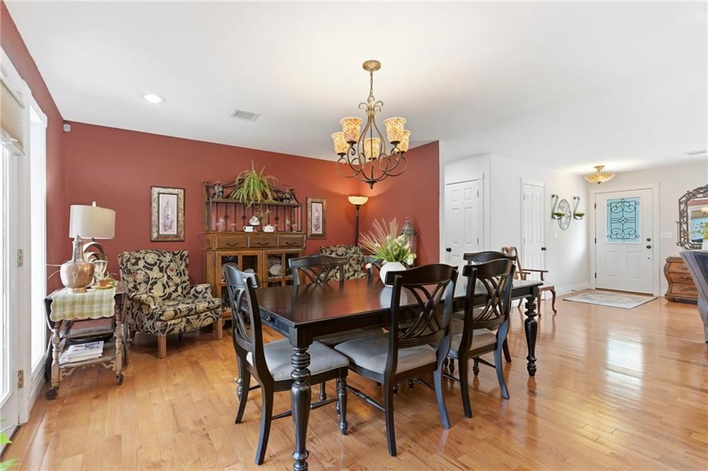 1507 S Main Street S — photo 13