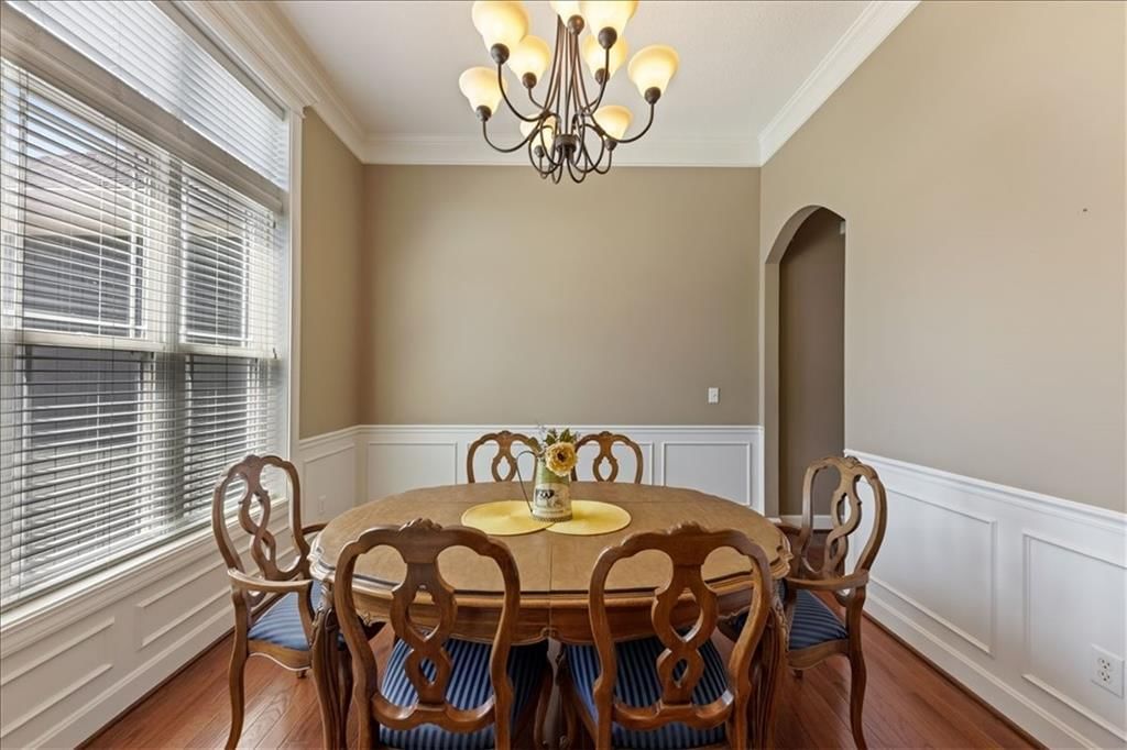 21301 Noble Street — photo 7