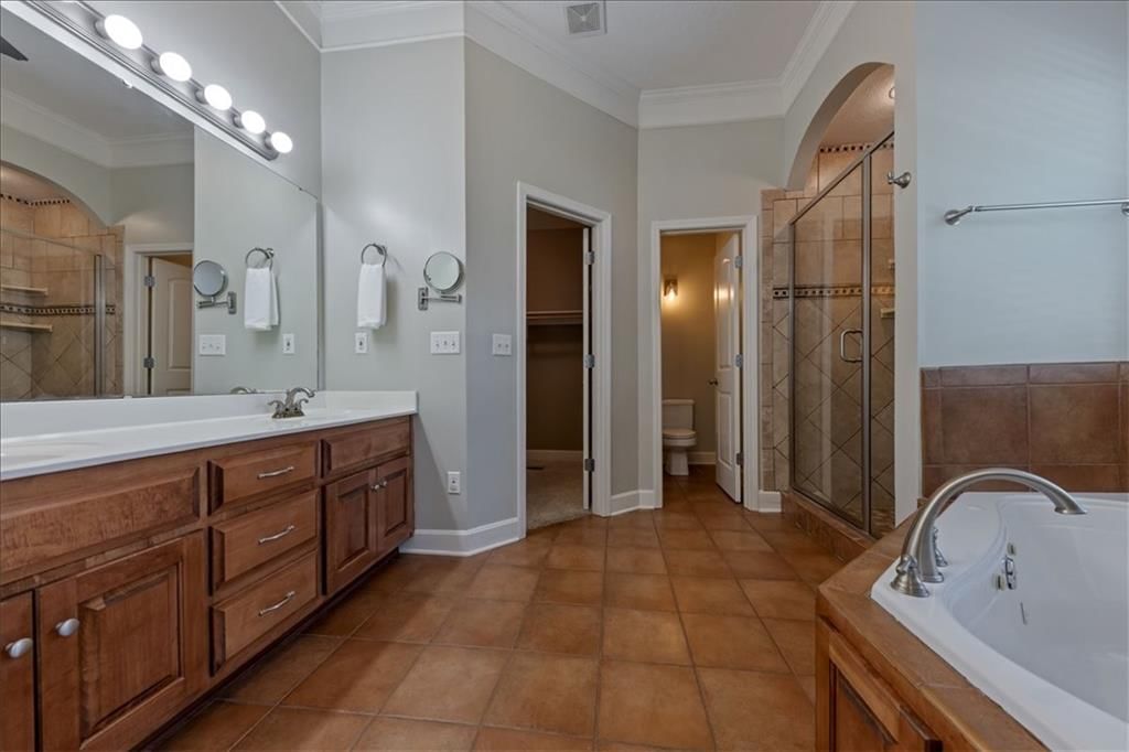 21301 Noble Street — photo 18