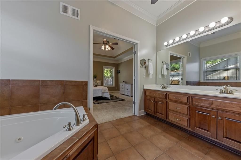 21301 Noble Street — photo 19