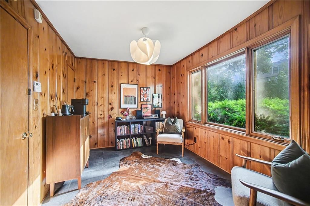 5635 Beverly Avenue — photo 14