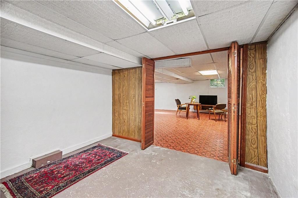 5635 Beverly Avenue — photo 23