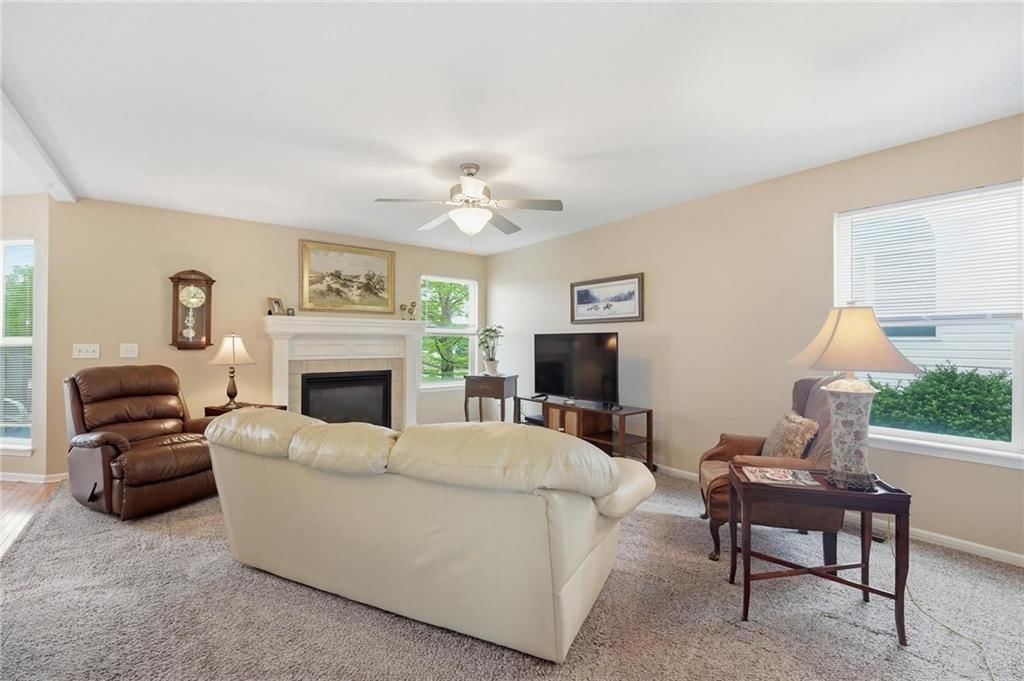 9844 N Hawthorne Avenue — photo 3