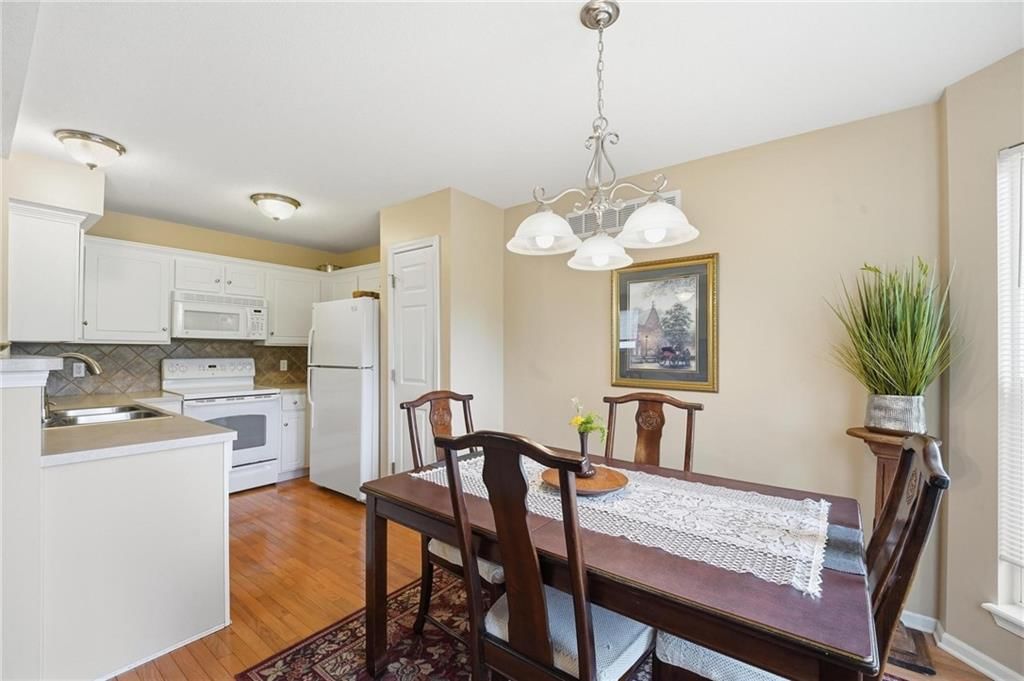 9844 N Hawthorne Avenue — photo 13