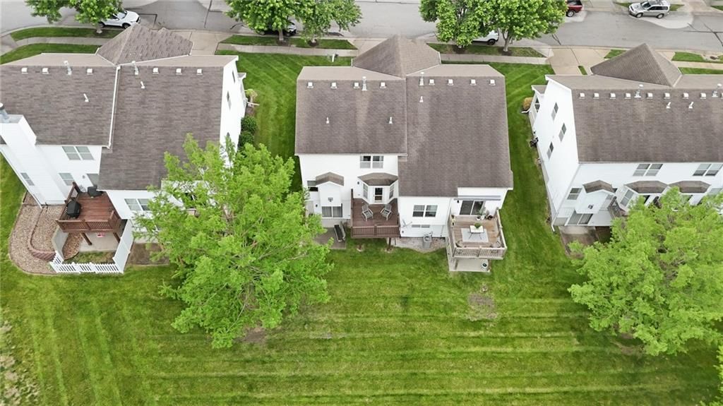 9844 N Hawthorne Avenue — photo 41