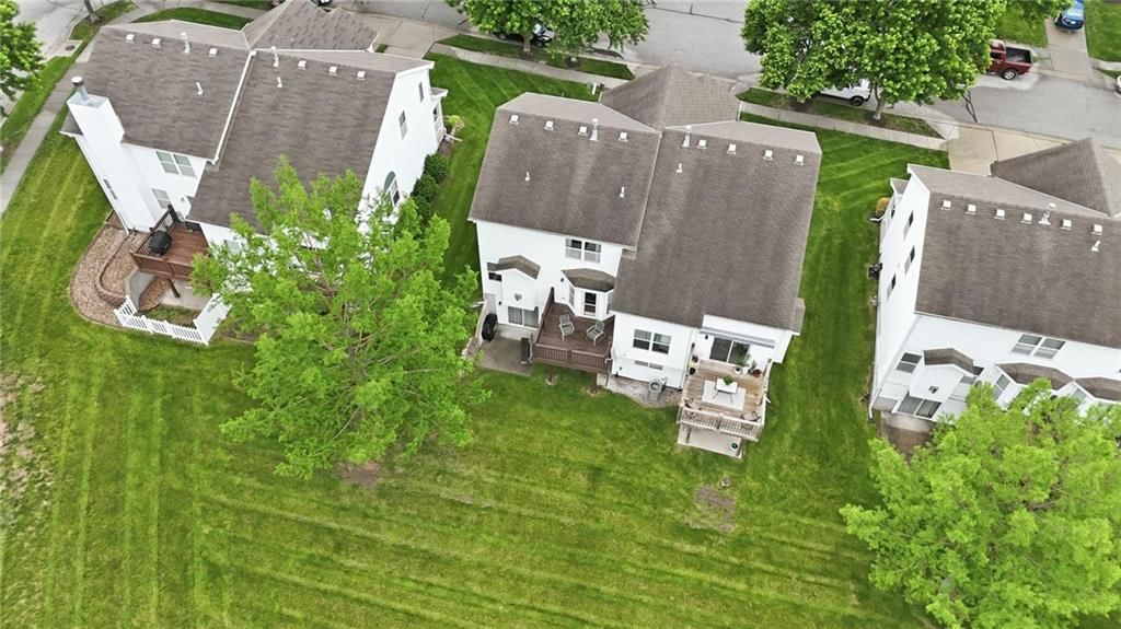 9844 N Hawthorne Avenue — photo 42