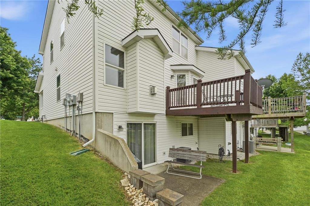 9844 N Hawthorne Avenue — photo 44