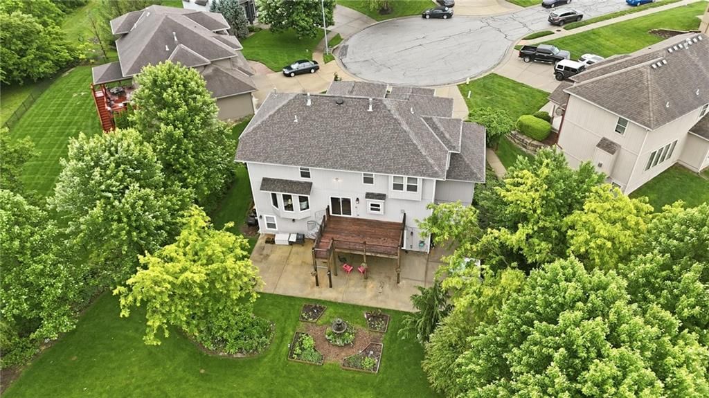 2910 NE Viewpark Place — photo 6