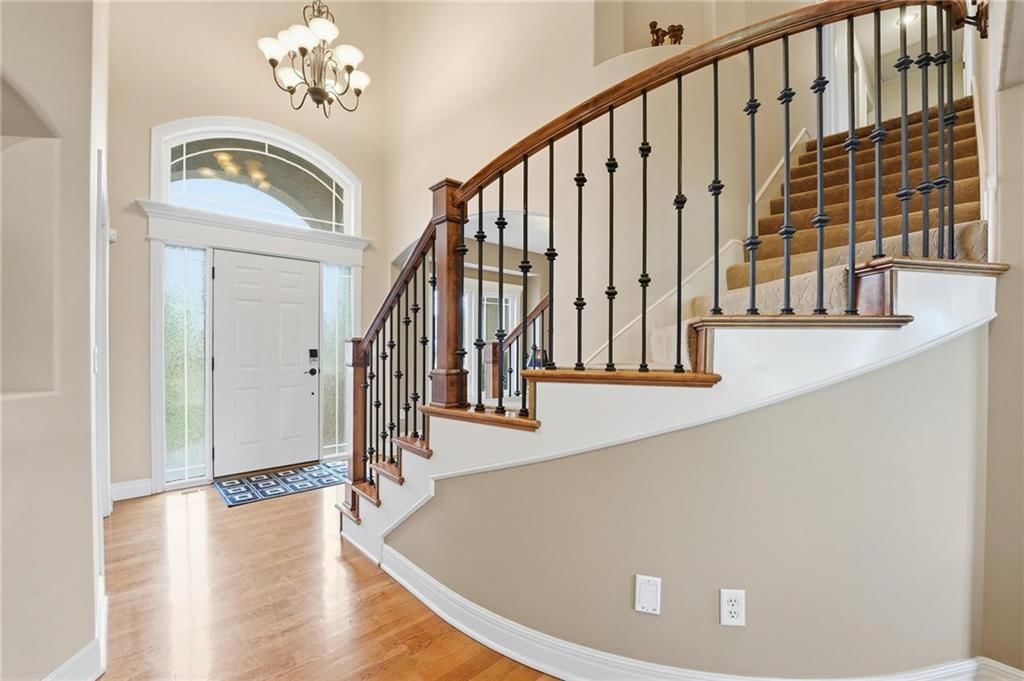2910 NE Viewpark Place — photo 7