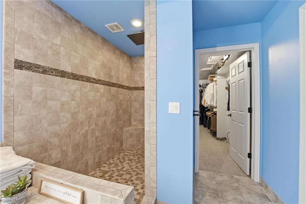 2910 NE Viewpark Place — photo 32