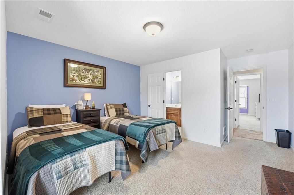 2910 NE Viewpark Place — photo 40