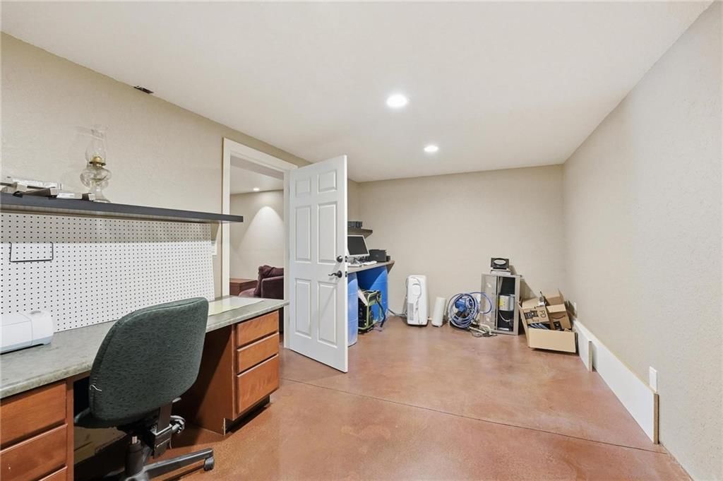 2910 NE Viewpark Place — photo 55